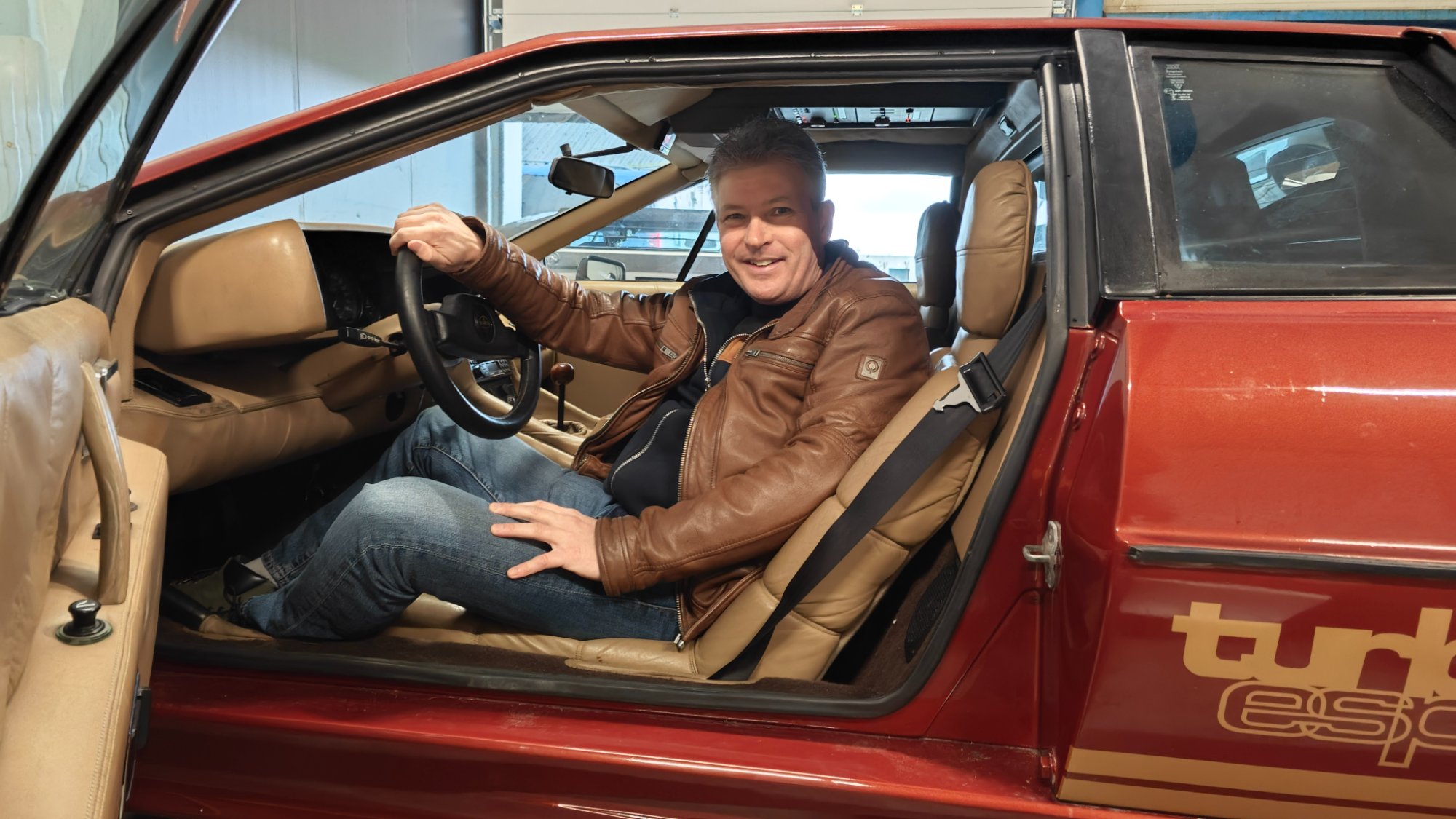 Don in de koperkleurige Copper Fire Esprit bij Bauke Kooistra